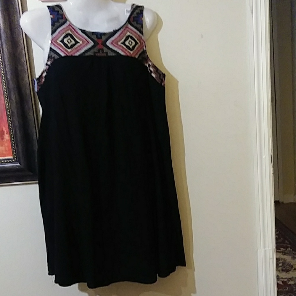 Dress - Picture 3 of 4